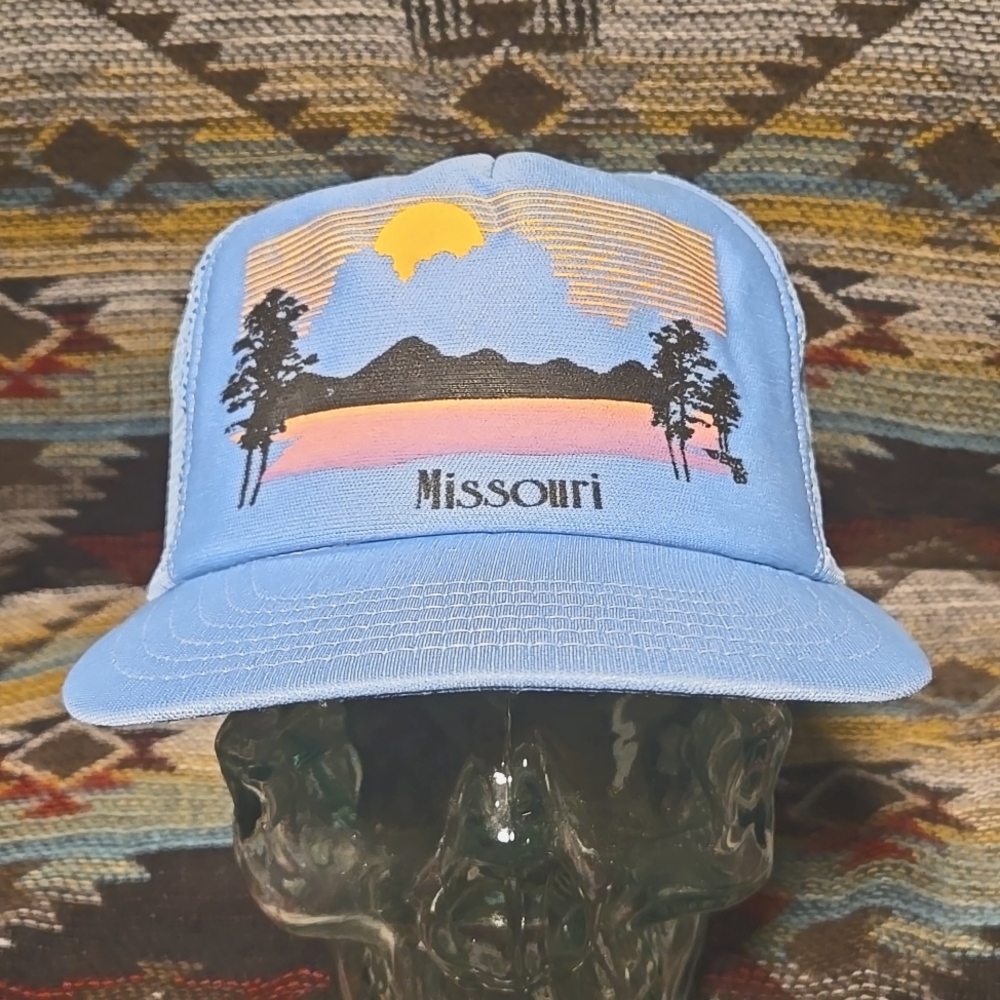 VTG 80s Light Blue Missouri Souvenir Silk Screened Foam/Mesh Trucker Hat.
